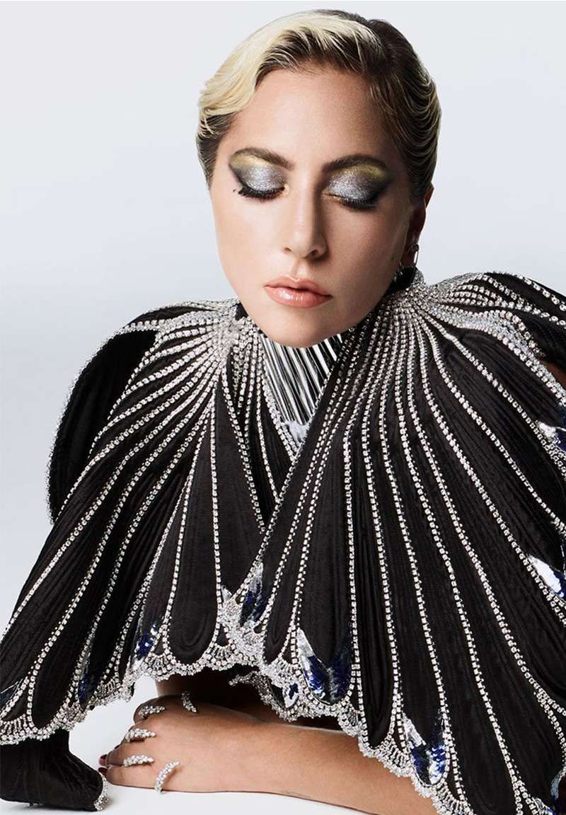 Леди Гага в украшениях Yeprem