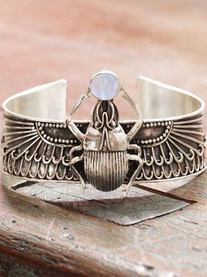 Украшения в форме насекомых