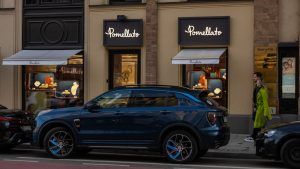 Продажи ювелирных изделий увеличивают доходы Kering