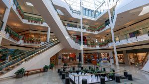 Розничные продажи в США упали в марте