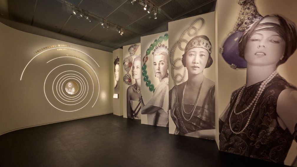 Выставка «Cartier и женщины» в Гонконгском дворцовом музее