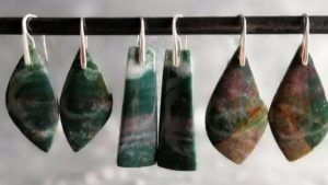 Серьги с гелиотропом: кому подходят, как выбрать и носить их Серьги с гелиотропом: кому подходят, как выбрать и носить их