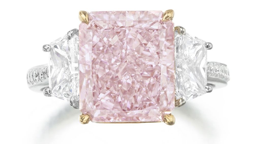 6-каратный розовый бриллиант – звезда продажи Bonhams