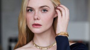 Актриса Эль Фаннинг стала лицом коллекции Grain de Café от Cartier Актриса Эль Фаннинг стала лицом коллекции Grain de Café от Cartier