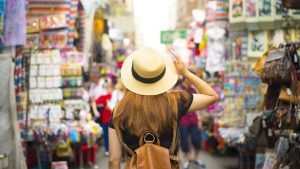 Продажи предметов роскоши в Гонконге растут на фоне оживления туризма