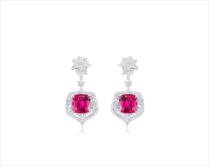 Серьги Secret d’Iris с бриллиантами и розовыми турмалинами