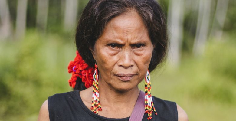 серьги с бисером