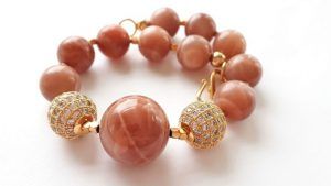 Браслеты с арагонитом: какие бывают, как выбрать и носить