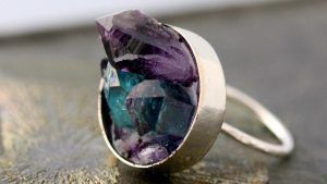 Кольца с флюоритом: какие бывают, как выбрать и носить
