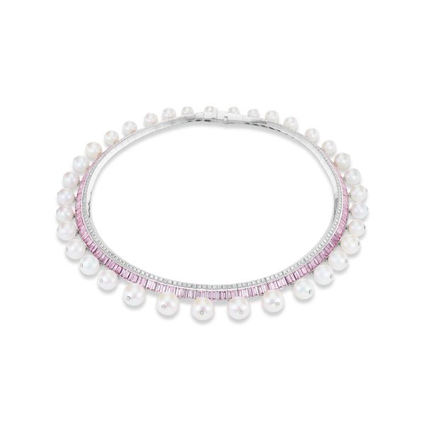 Колье от Sorellina из платины с пресноводным жемчугом, малайскими гранатами и бриллиантами Колье от Sorellina из платины с пресноводным жемчугом, малайскими гранатами и бриллиантами