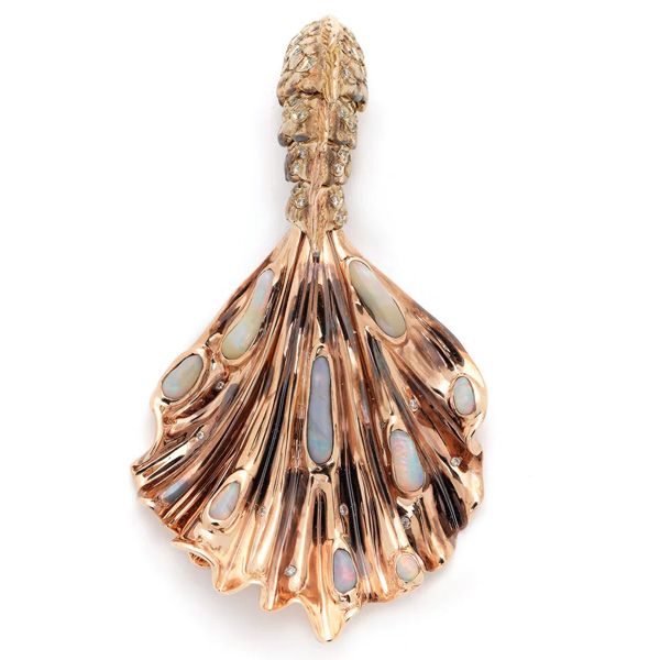 Серьга Siren Tail из розового и белого золота 18 карат с опалом и бриллиантами Серьга Siren Tail из розового и белого золота 18 карат с опалом и бриллиантами
