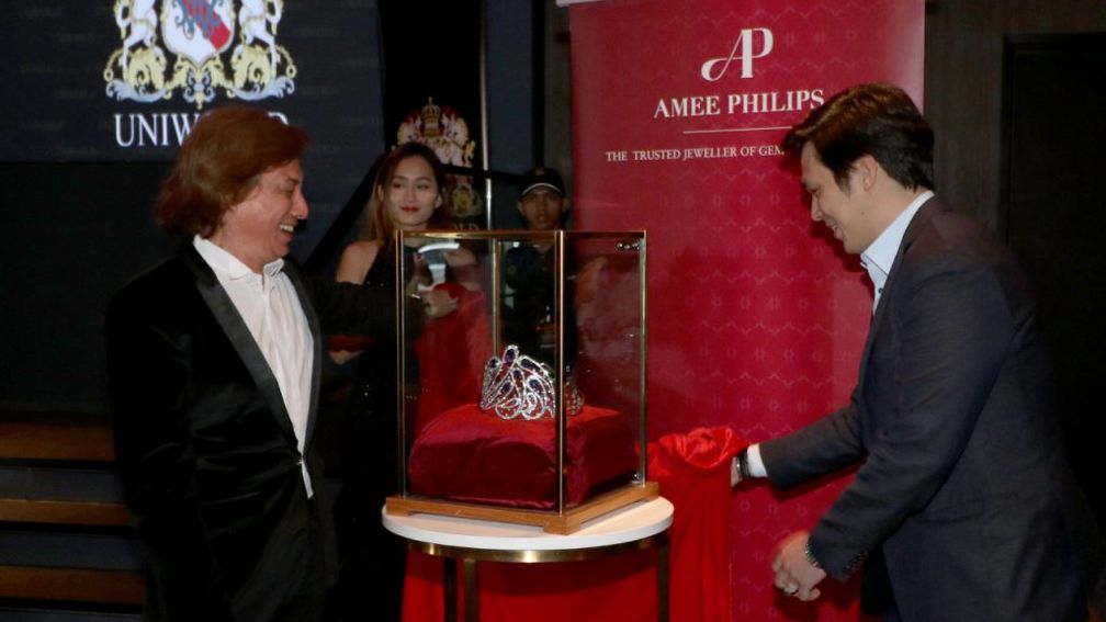 Тиара «Королева Килиманджаро» от ювелирного бренда Amee Philips была представлена на церемонии презентации предстоящего конкурса «Мисс UniWorld 2023»