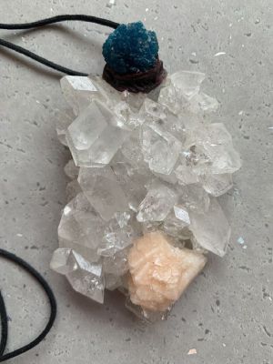 Подвески с апофиллитом: какие бывают, как выбрать и носить