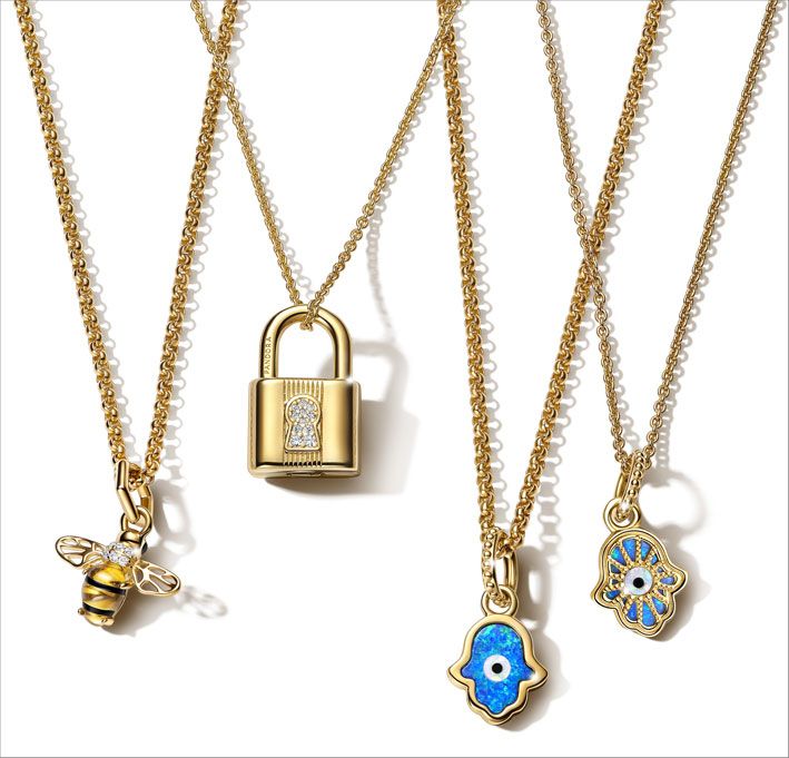 Позолоченные колье с подвесками Позолоченные колье с подвесками