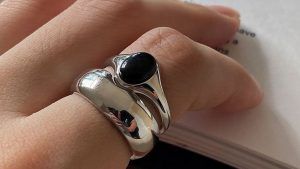 Кольца с черными кораллами: какие бывают, как выбрать и носить Кольца с черными кораллами: какие бывают, как выбрать и носить