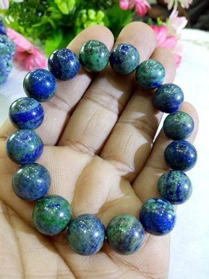 Азурит для Девы: совместимость, подходит или нет