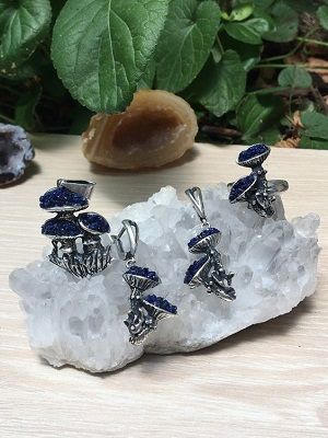 Азурит для Льва: совместимость, подходит или нет