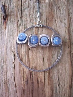 Кианит для Водолея