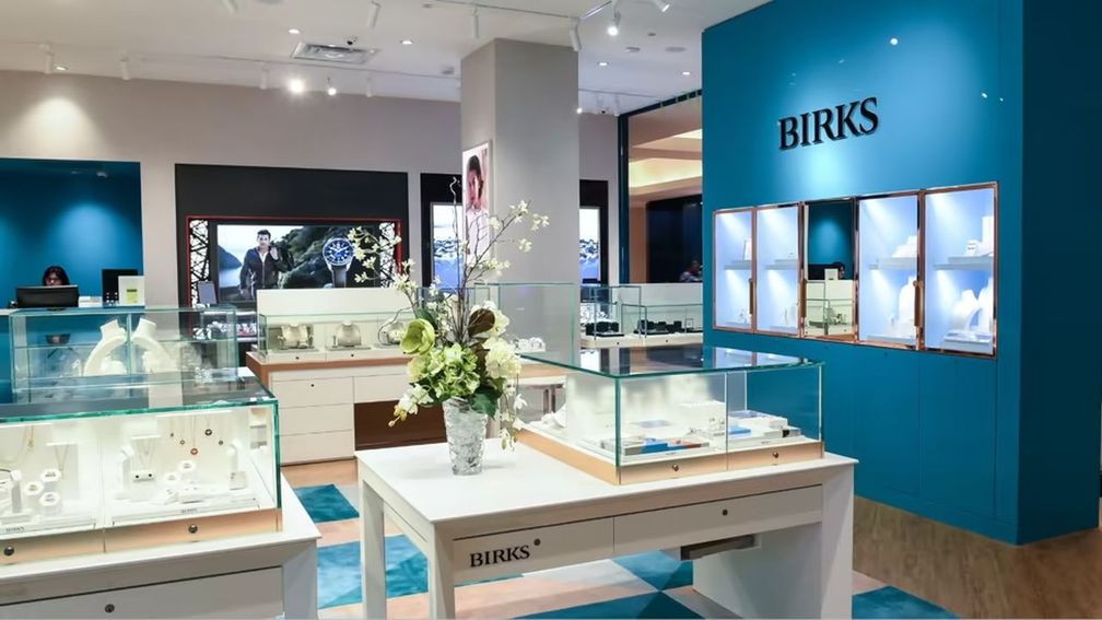 Birks отмечает падение продаж и прибыли за весь год
