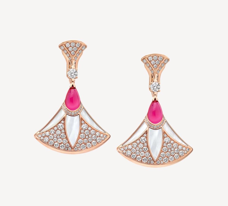 Серьги из розового золота с бриллиантами и рубеллитами из коллекции Divas' Dream Серьги из розового золота с бриллиантами и рубеллитами из коллекции Divas' Dream