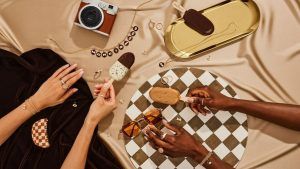 Украшения Стефани Готлиб, вдохновленные мороженым Magnum Украшения Стефани Готлиб, вдохновленные мороженым Magnum