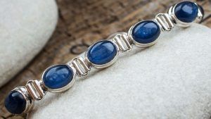 Кианит для Льва: совместимость, подходит или нет