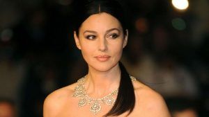 Какие ювелирные украшения выбирает Моника Беллуччи?