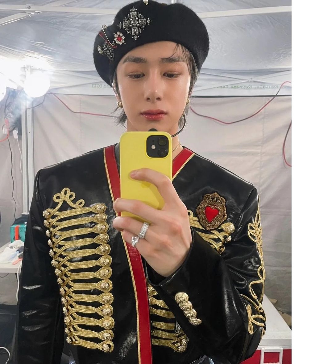 15 звезд K-pop, которые обожают свои бриллиантовые украшения, ч. 2