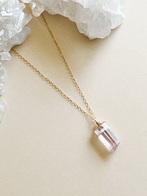 кунцит для дев