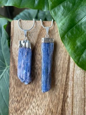 кианит для козерога