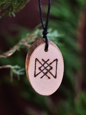 Подвеска с рунами