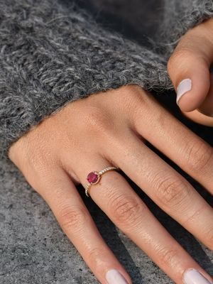 кольцо с гиацинтом