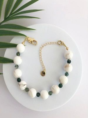 браслет с магнезитом