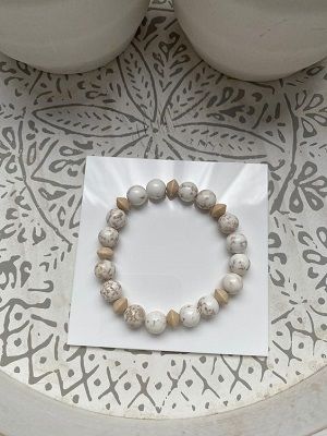 браслет с магнезитом