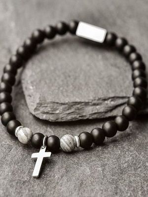 Мужской браслет с крестами