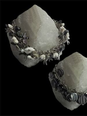 браслет с магнезитом