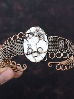 браслет с магнезитом