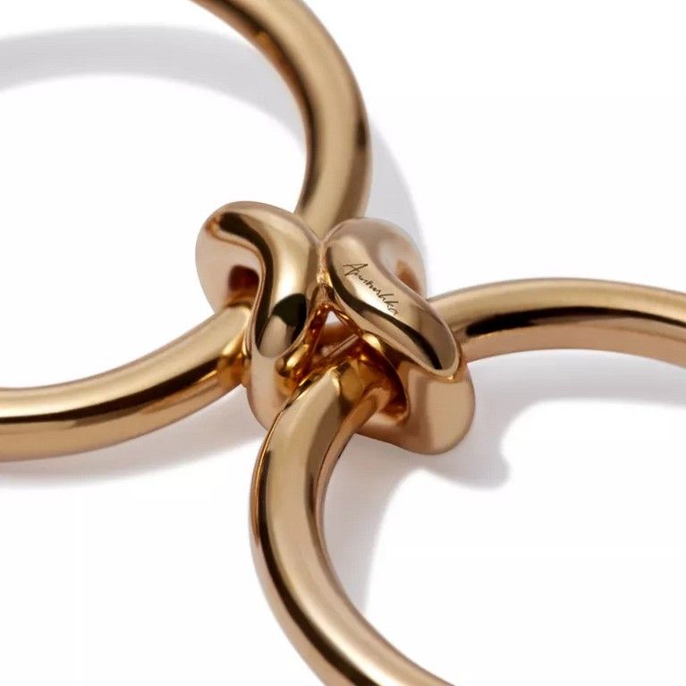 Annoushka переосмысливает классическую цепочку