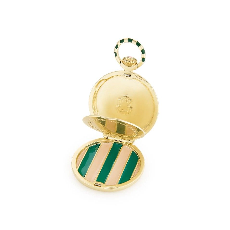 Внутри медальона-«хранилища» Endeavor от Ben Внутри медальона-«хранилища» Endeavor от Ben