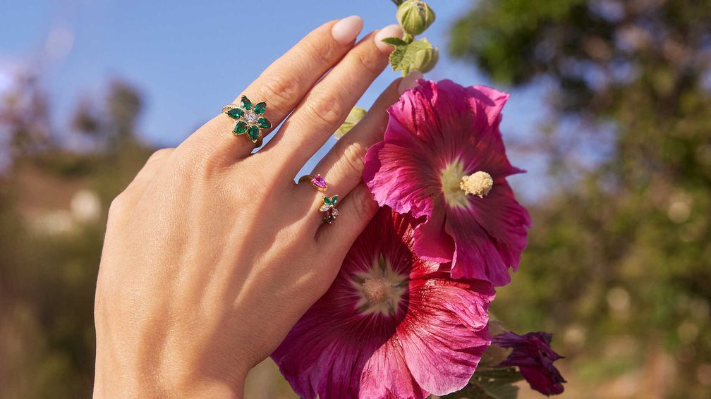 Brilliant Earth и Logan Hollowell представили коллекцию Secret Garden