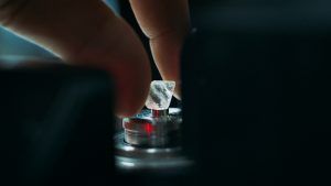 De Beers смягчает правила покупки на фоне накопления запасов De Beers смягчает правила покупки на фоне накопления запасов