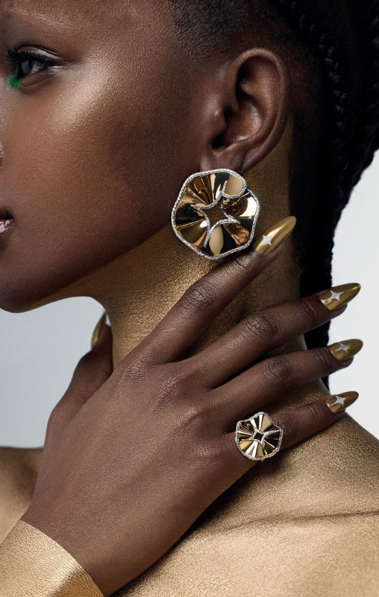 Украшения от бренда Toi