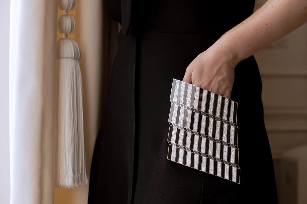 Идея Boucheron: Драгоценный камень для толстовки