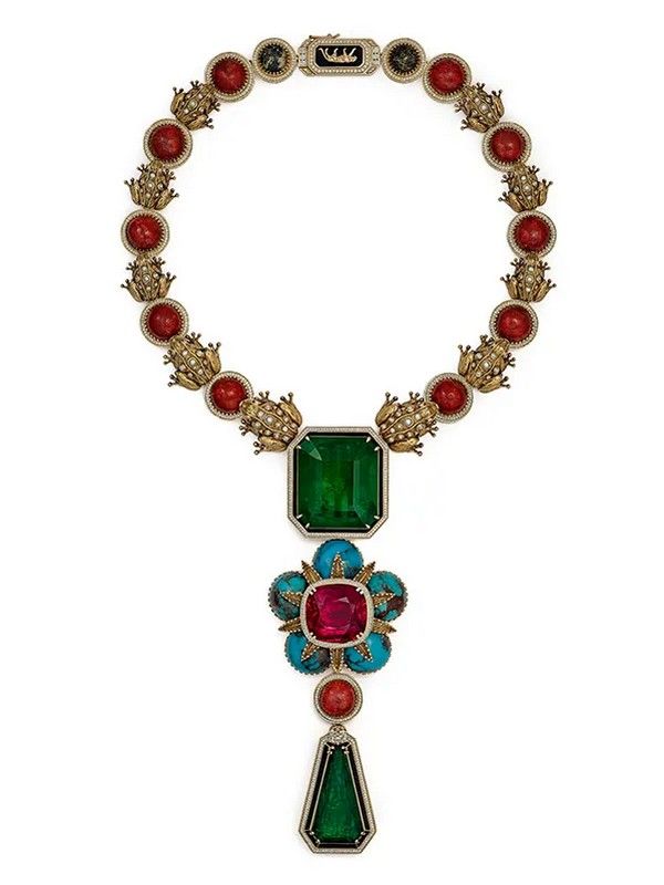 Колье из коллекции высокого ювелирного искусства Sabyasachi Колье из коллекции высокого ювелирного искусства Sabyasachi