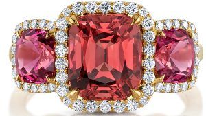 Розовый и красный – яркое сочетание цветов драгоценных камней для осени