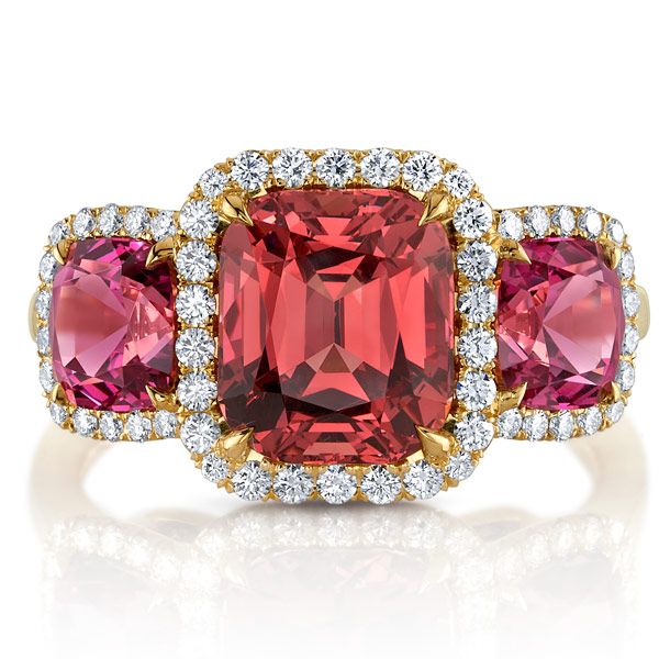 Розовый и красный – яркое сочетание цветов драгоценных камней для осени