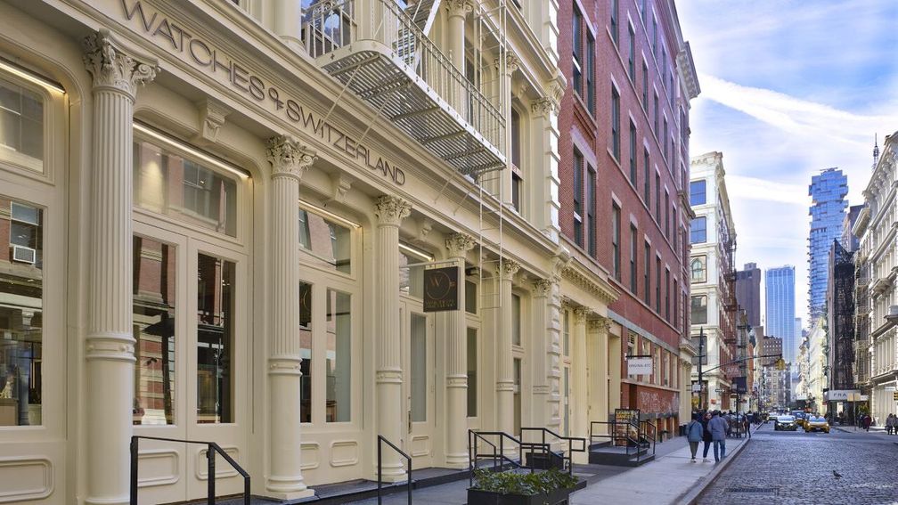 Watches of Switzerland: Замедление продаж в Великобритании