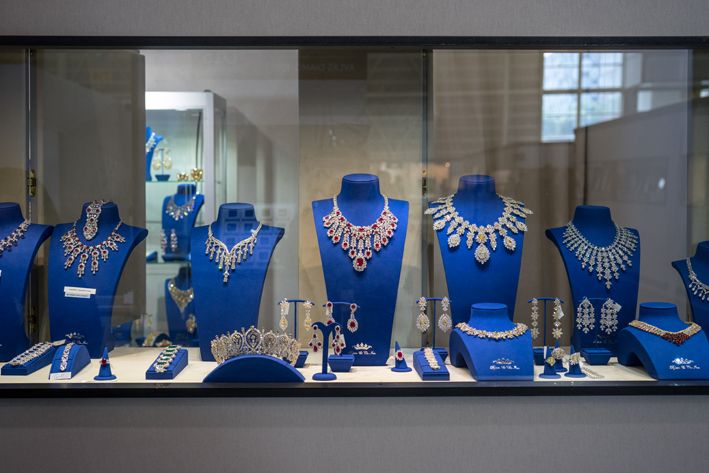 Украшения на выставке GemGèneve Украшения на выставке GemGèneve