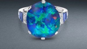 Какие камни подходят Змееносцам, рожденным в год Обезьяны