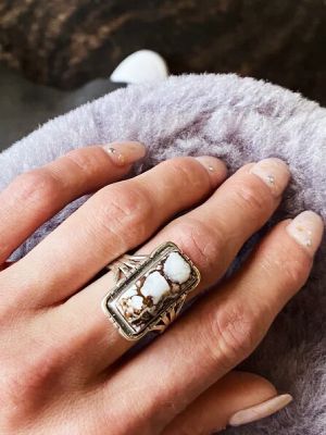 Кольца с магнезитом: как выбрать и с чем носить